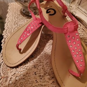 Guess women's sandles/pink